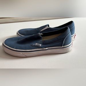 Vans Unisex Adults’ Classic Slip On Trainers True White & light blue, men size 8